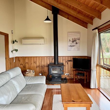 Daysy Hill Country Cottages Port Campbell Exterior photo